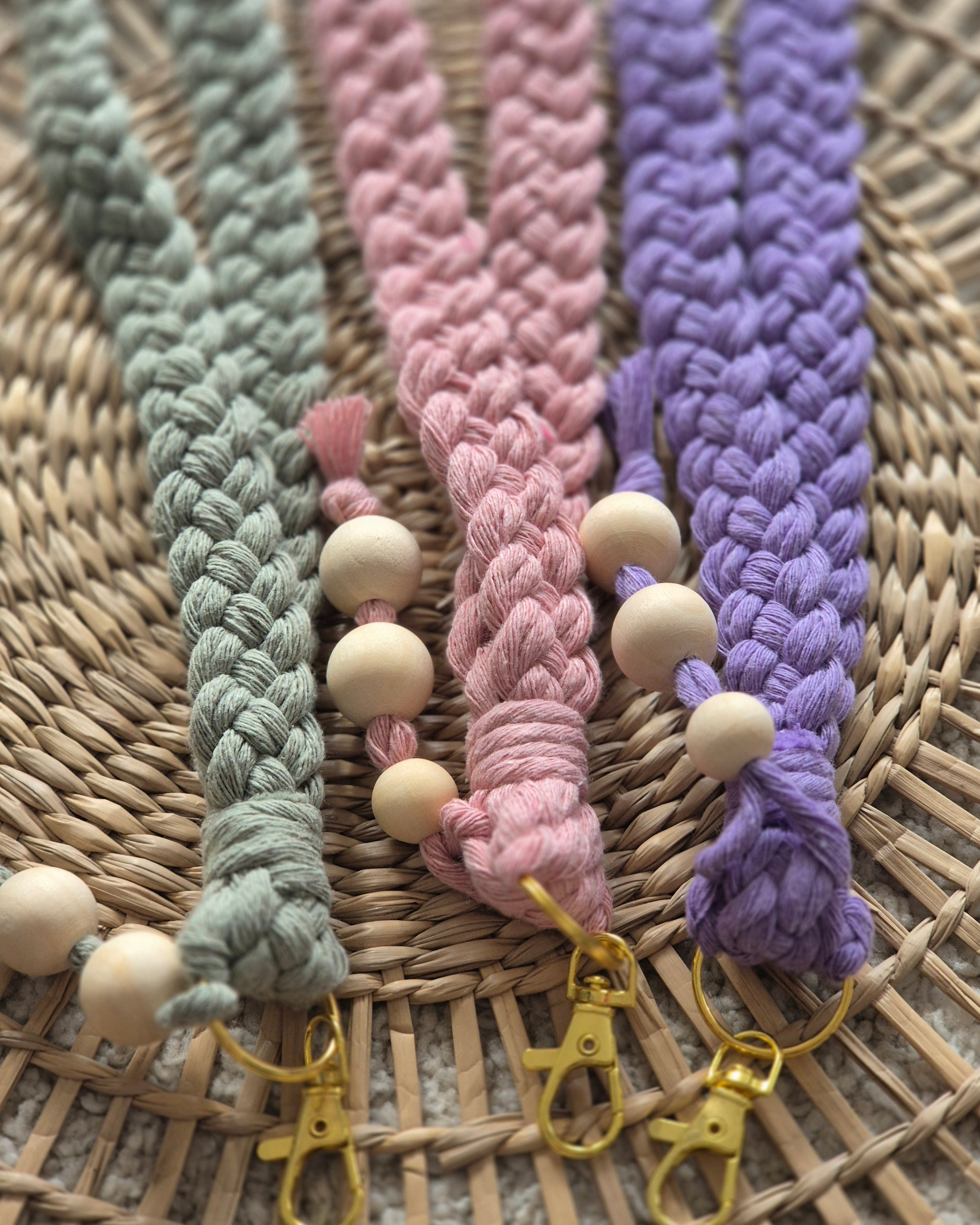 macramé lanyard - long
