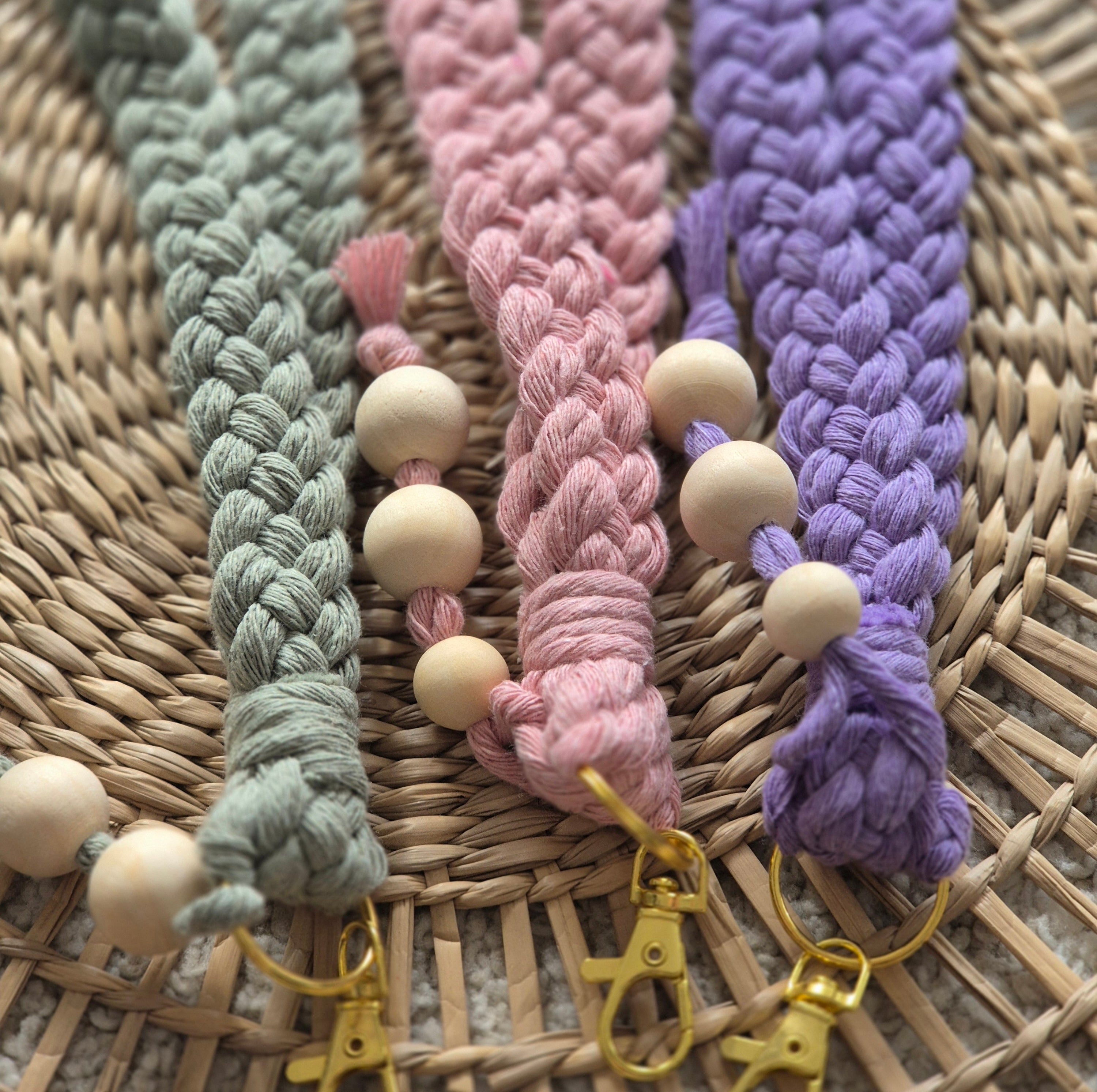 macramé lanyard - long