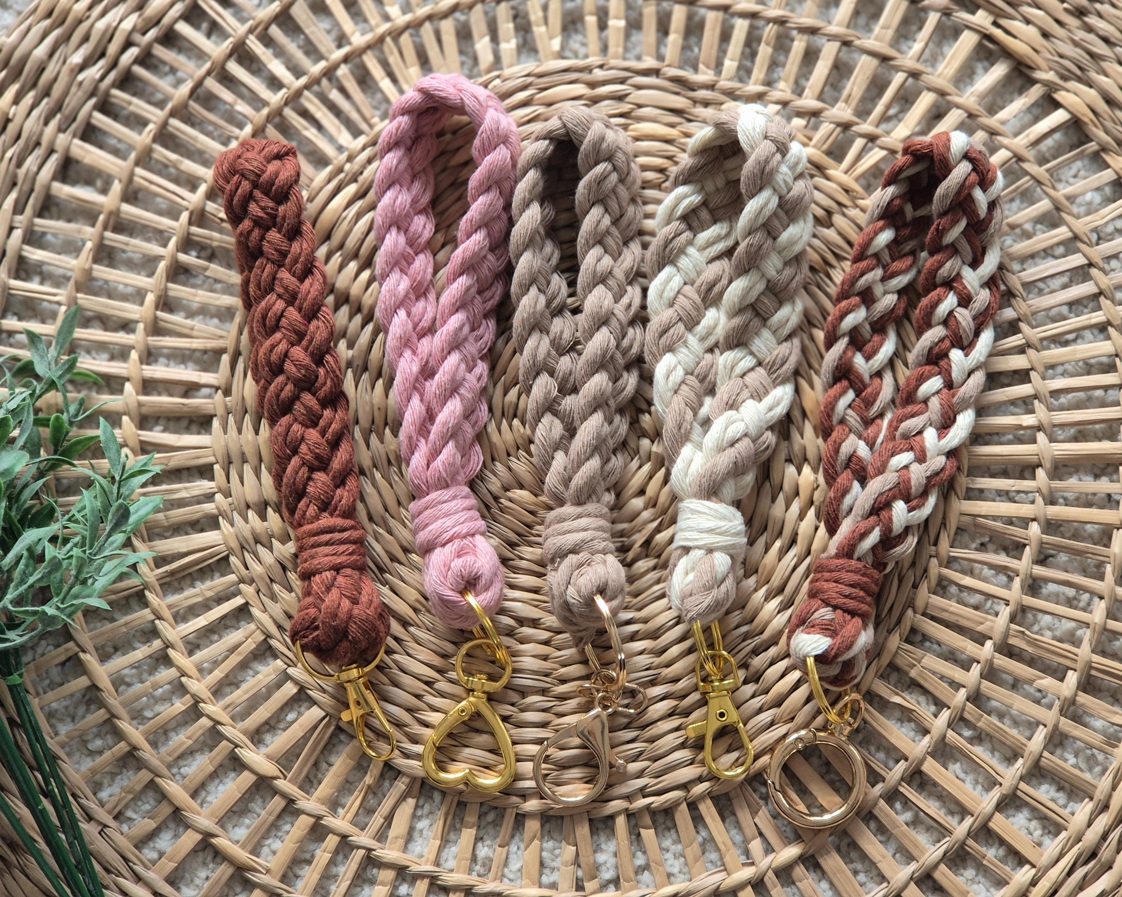 macramé lanyard - small