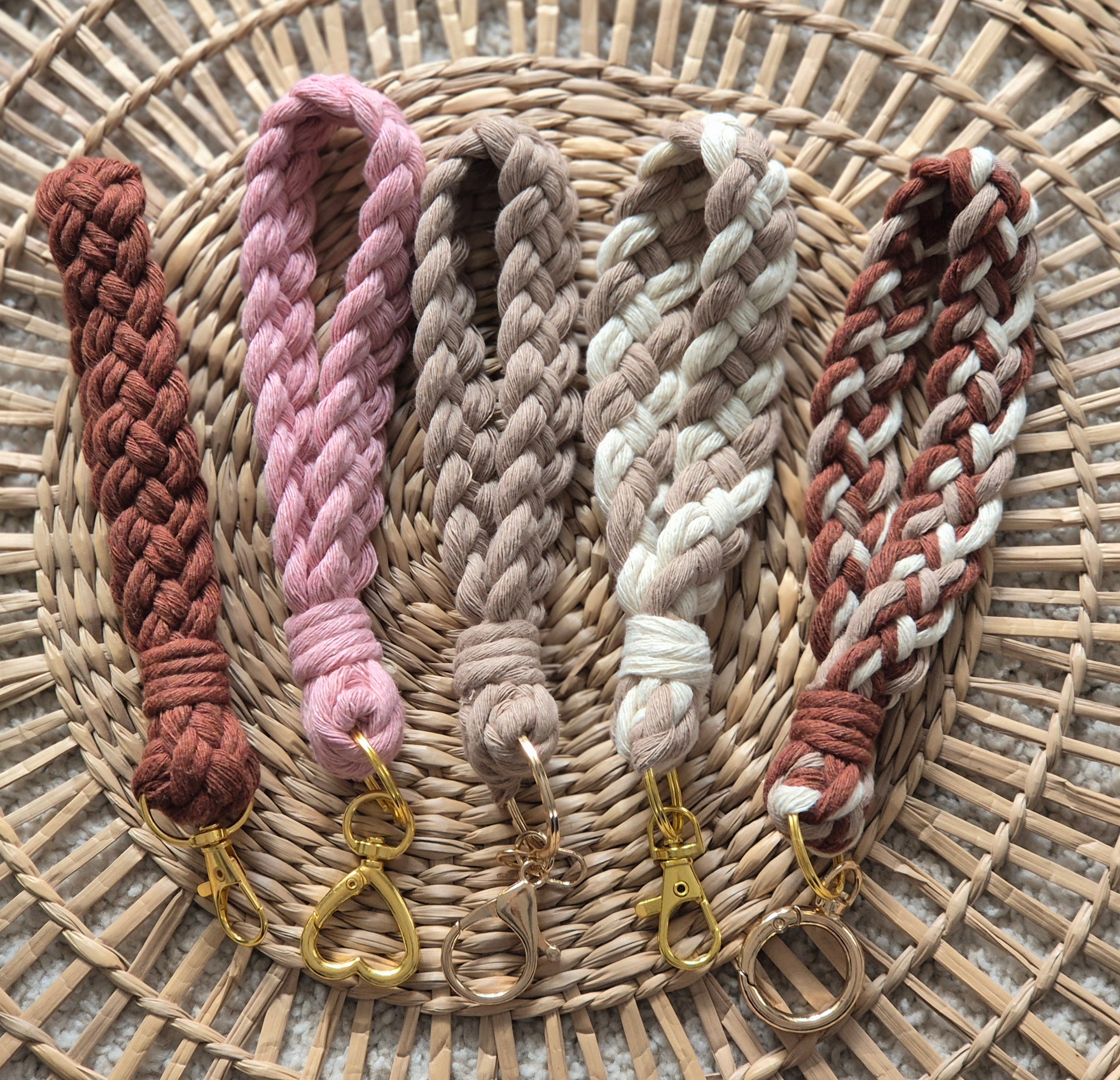 macramé lanyard - small