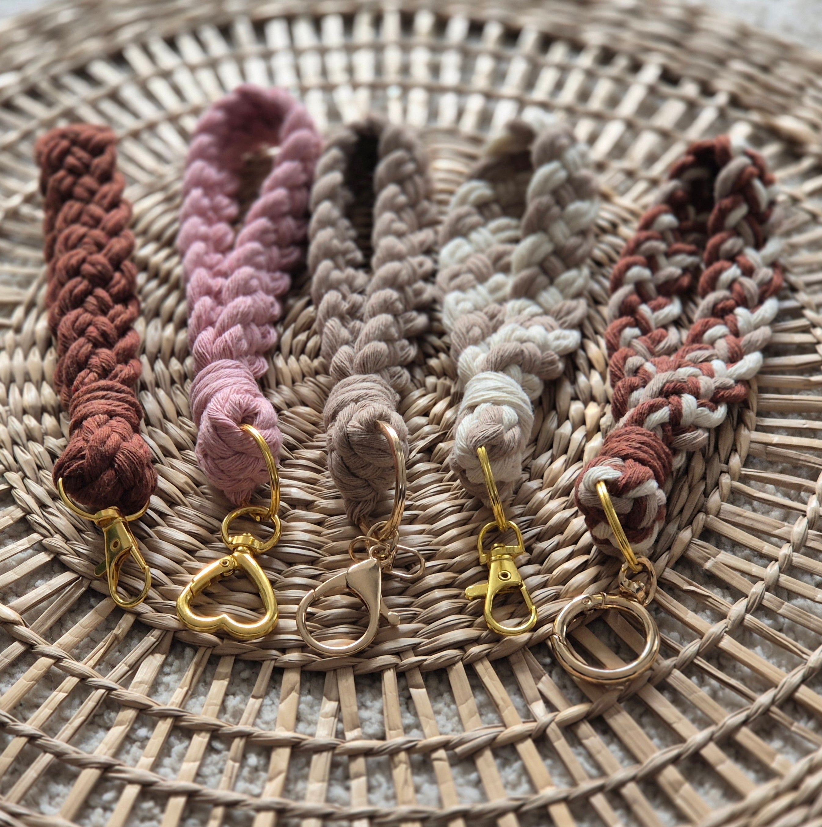 macramé lanyard - small