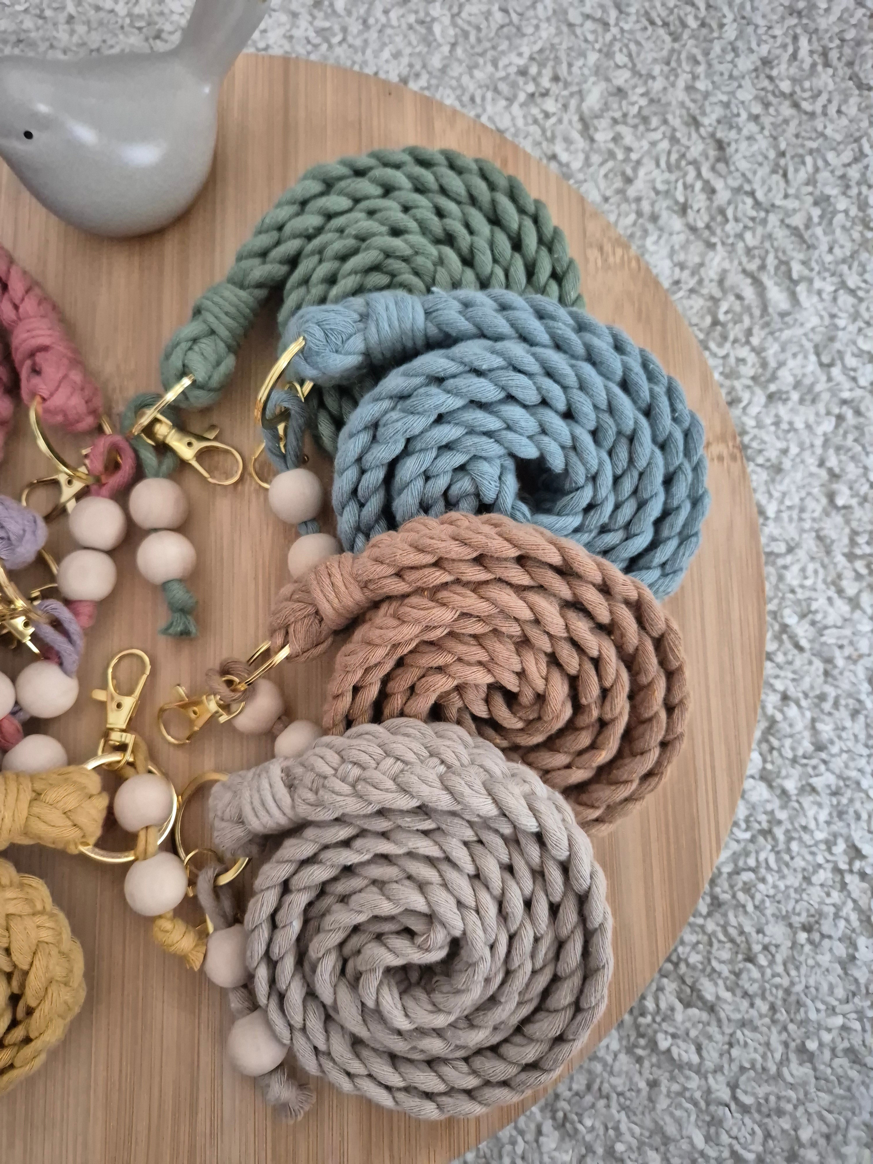 macramé phone lanyard ♡