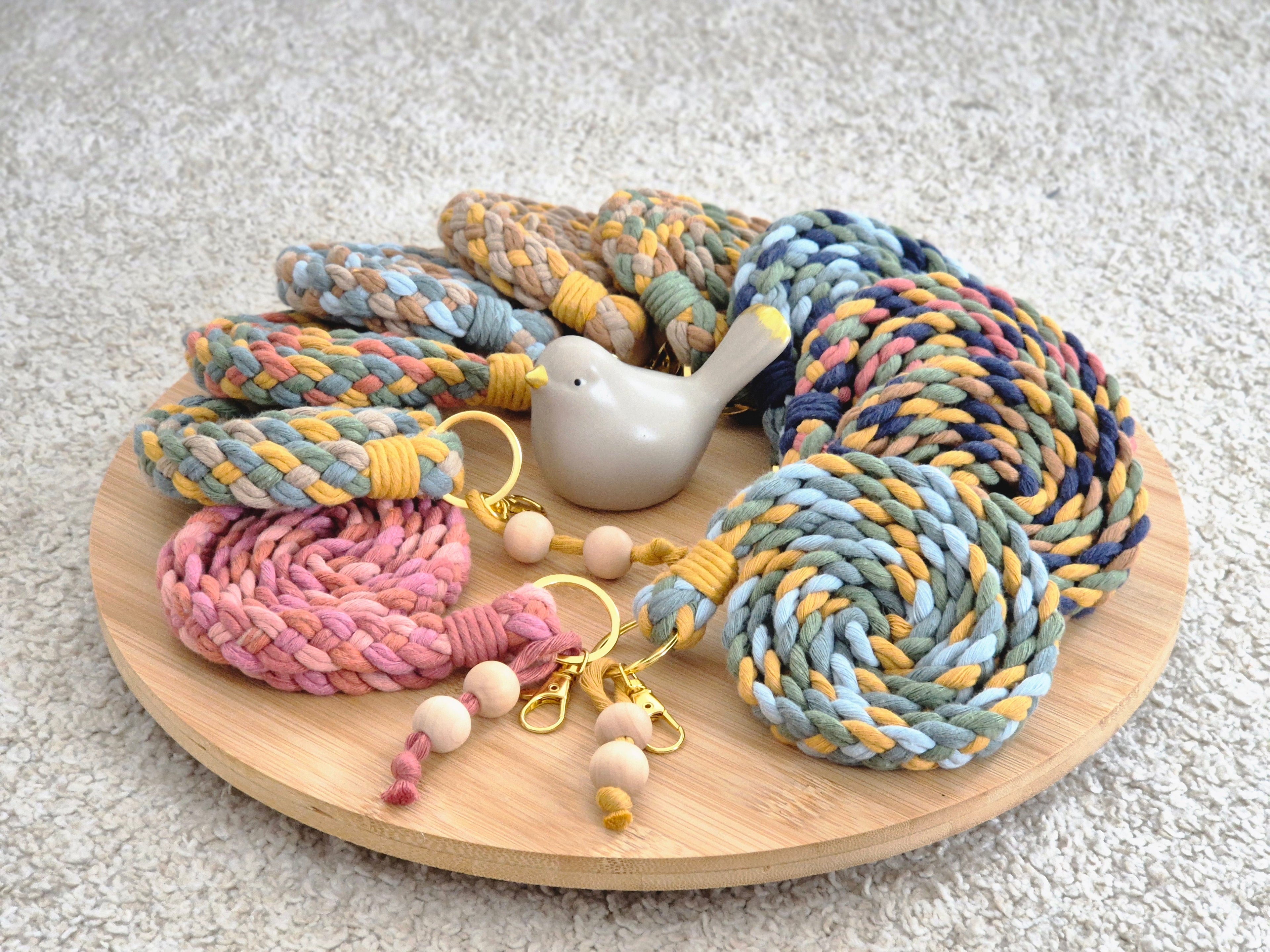 macramé phone lanyard ♡