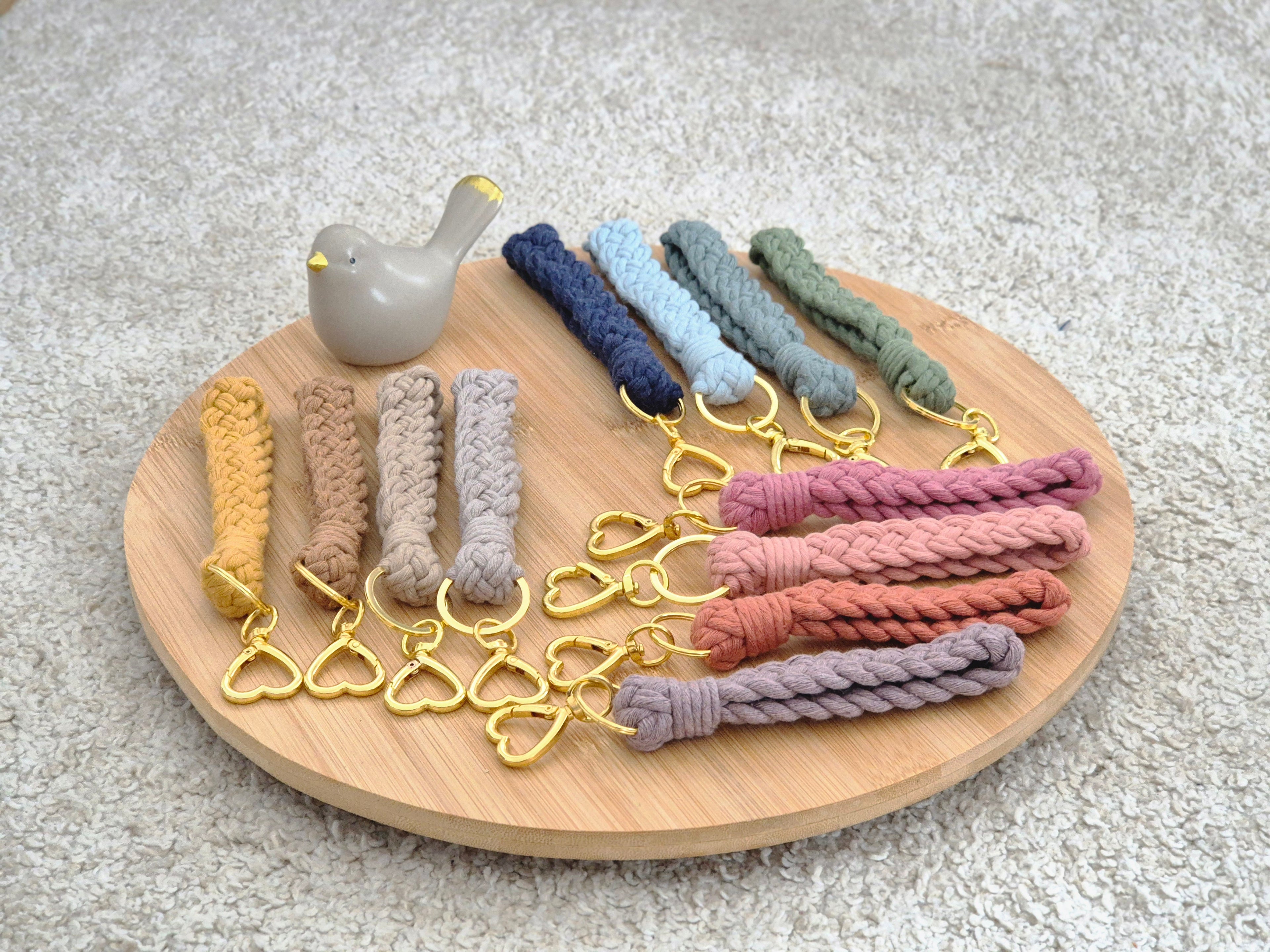 macramé keychains ♡ big