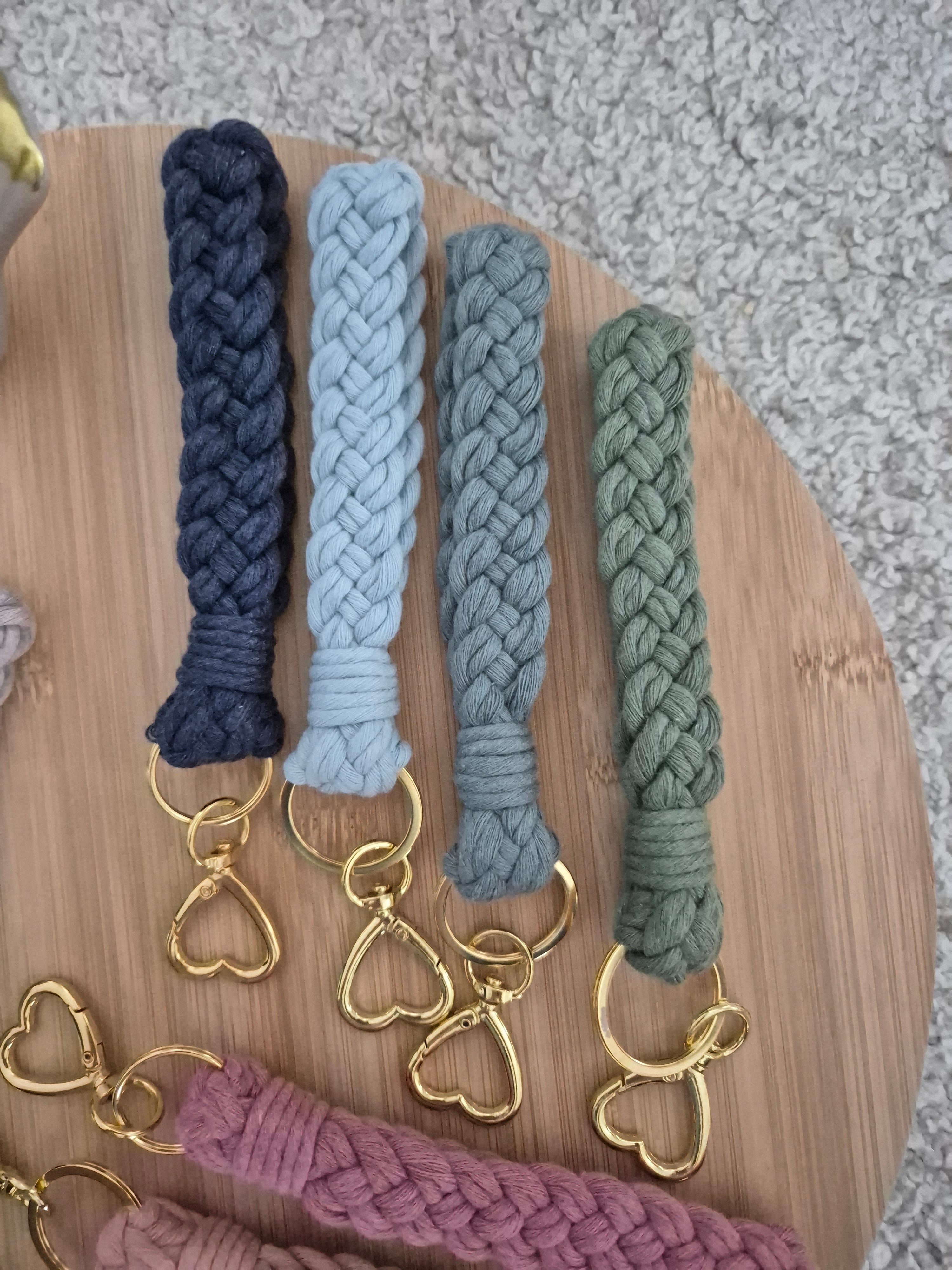macramé keychains ♡ big